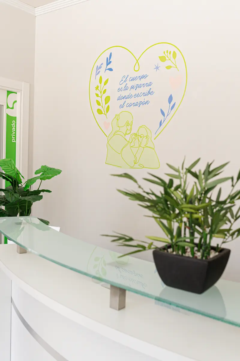 Recepción en odontología biológica, Clínica Arancha Otero